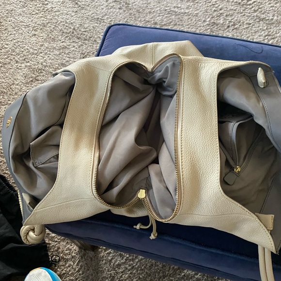 Vince Camuto - Picture 5 of 8